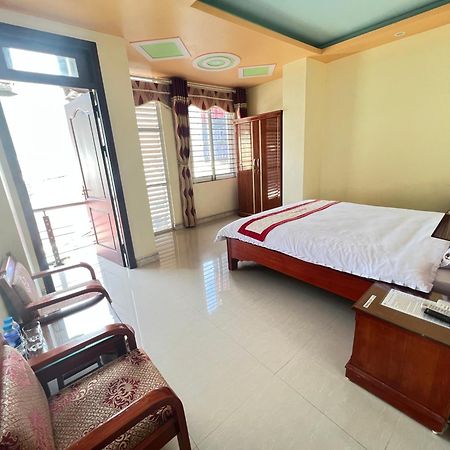 Huy Hoang Hotel Dong Van  Zewnętrze zdjęcie