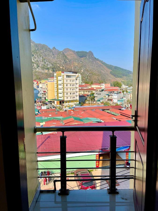 Huy Hoang Hotel Dong Van  Zewnętrze zdjęcie