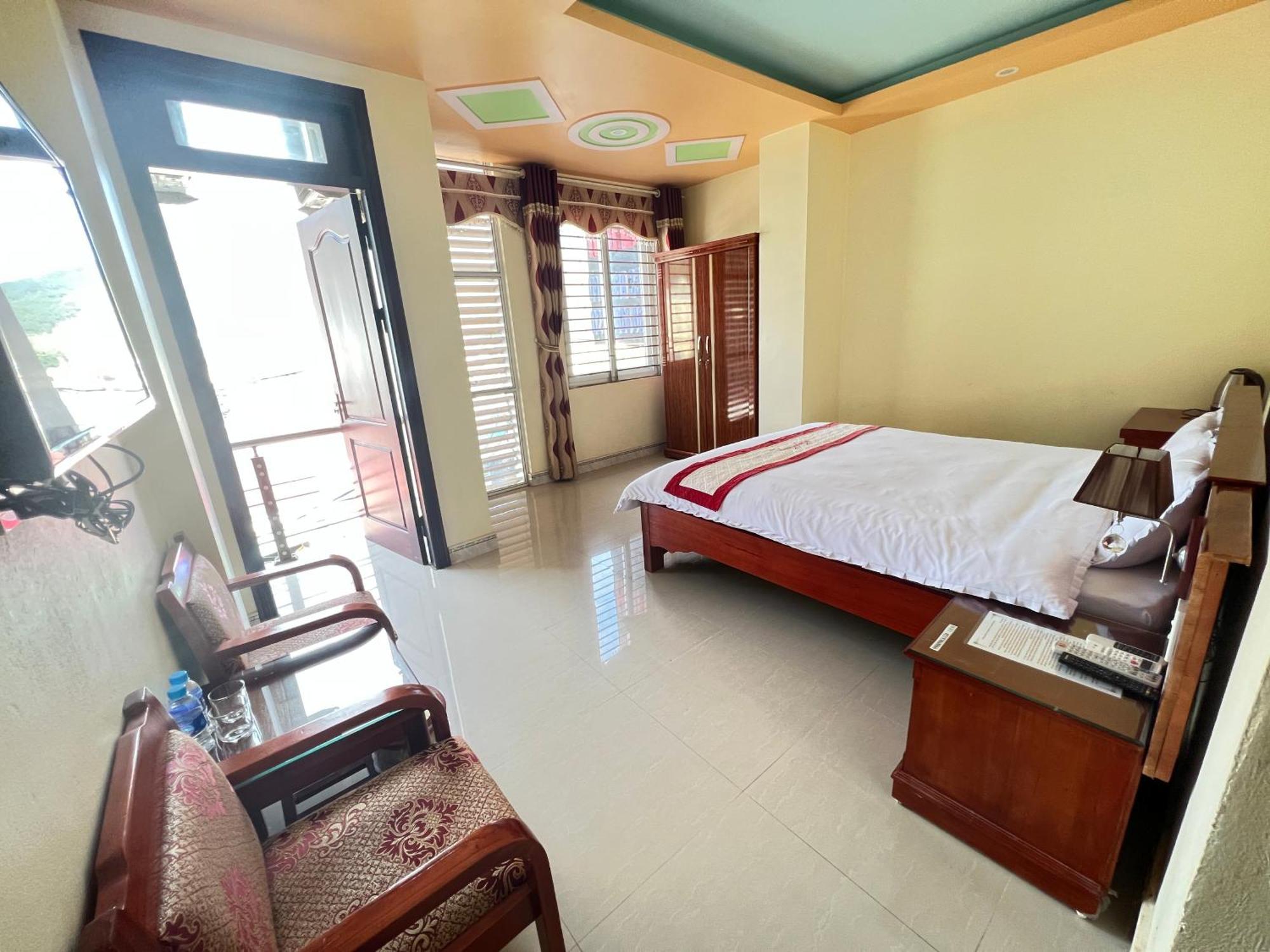 Huy Hoang Hotel Dong Van  Zewnętrze zdjęcie